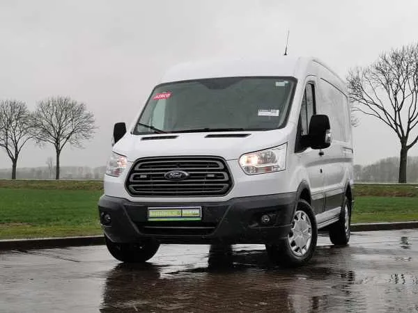 Ford Transit 350  Image 1